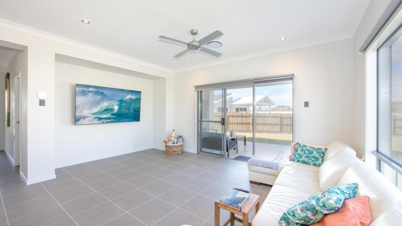 Surf And Dunes Villa Yamba Buitenkant foto